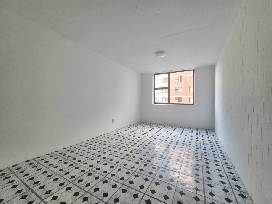 1 Bedroom Property for Sale in Wynberg Western Cape